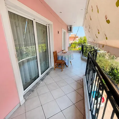 Family House דירה